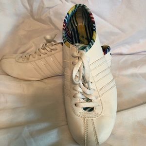 Adidas white leather size 7 vintage